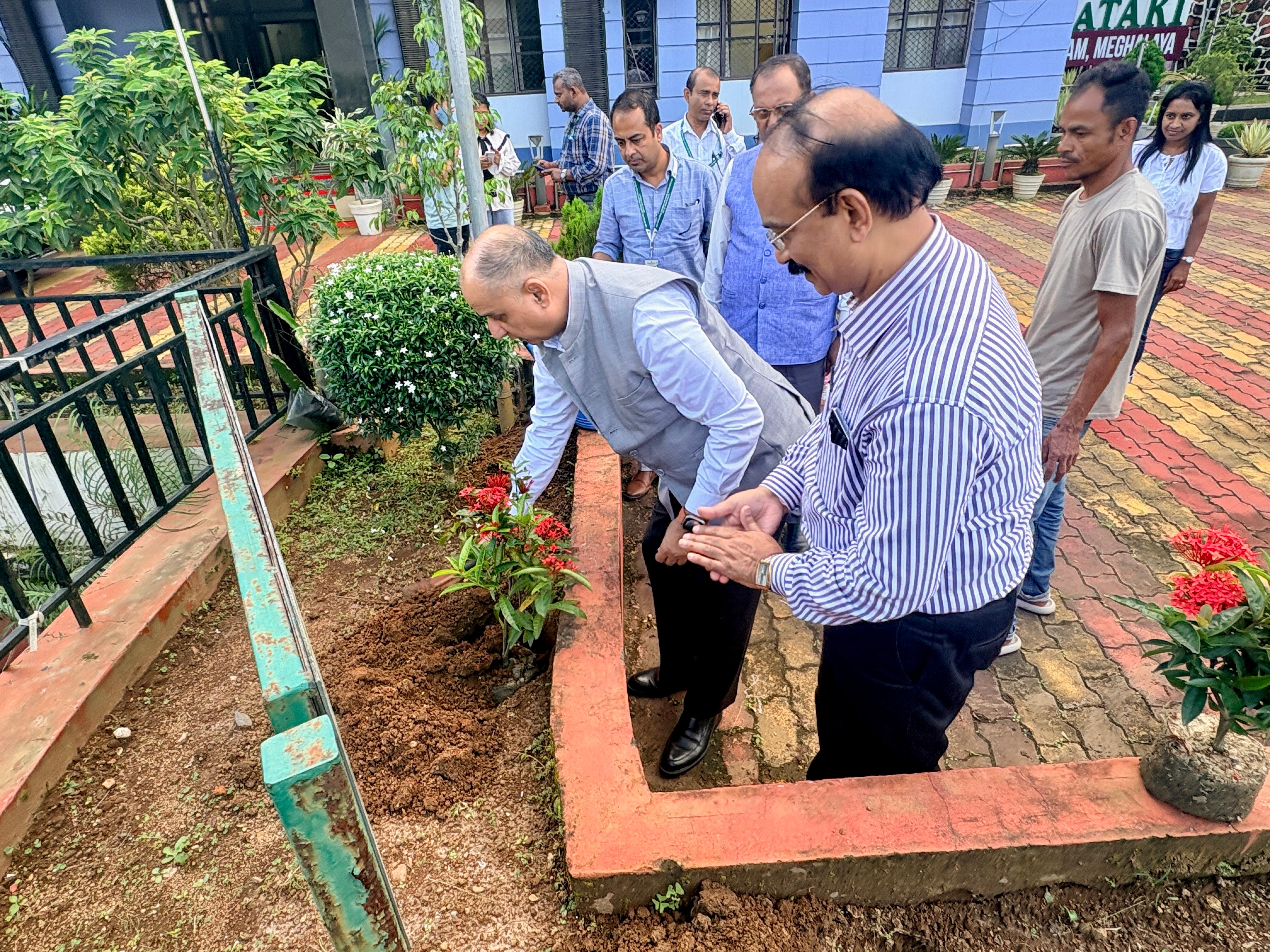 Visit of Dr. A.K. Singh, Hon'ble Vice-Chancellor, RLBCAU, Jhansi and Dr. P.S. Pandey, Hon'ble Vice-Chancellor, RPCAU, Pusa, Bihar at ICAR-ATARI, Zone-VII, Umiam on 09th September 2026
